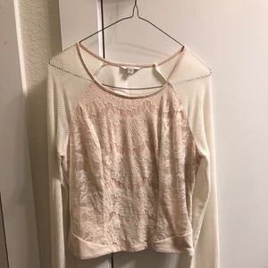 Light, lace sexy white blouse! ❤️